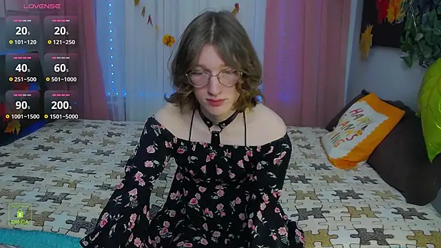 Snapshot of Masuzy chatting on 11/23/25, 11:09 Masuzy online show from 11/23/25, 11:09