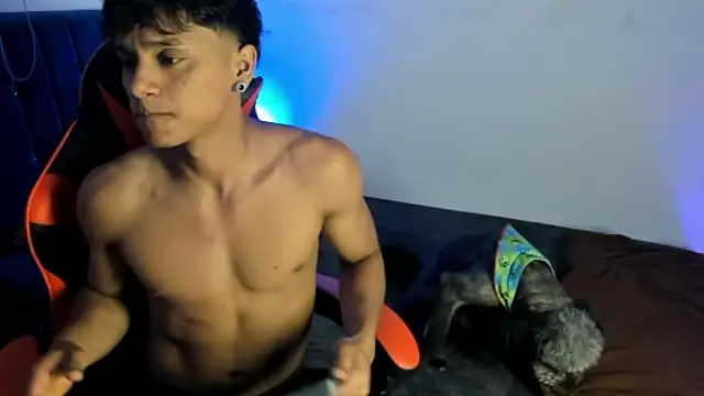 Snapshot of ZYZZ1312 chatting on 06/10/26, 03:19 ZYZZ1312 online show from 06/10/26, 03:19