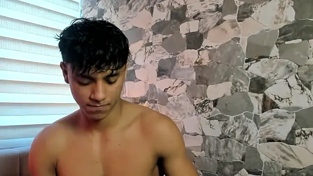 ZYZZ1312 online show from 02/23/26, 07:03