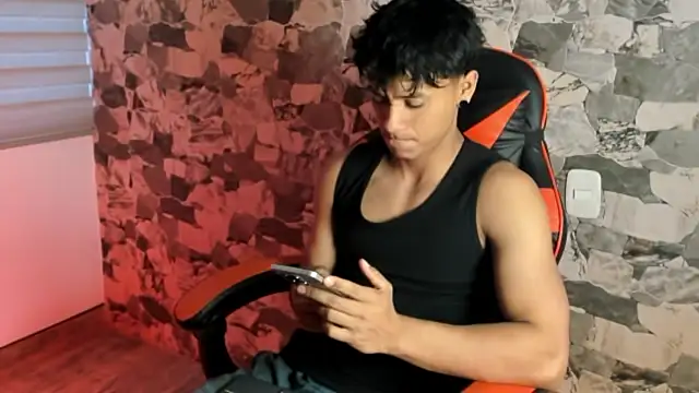 Snapshot of ZYZZ1312 chatting on 07/20/26, 10:45 ZYZZ1312 online show from 07/20/26, 10:45