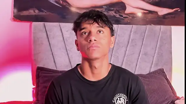 ZYZZ1312 online show from 10/25/25, 04:51