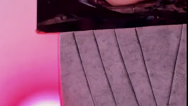 ZYZZ1312 online show from 10/30/25, 04:04