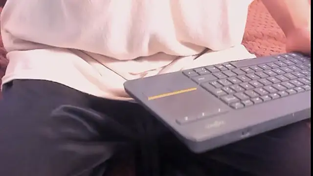 ZYZZ1312 online show from 02/02/26, 06:29