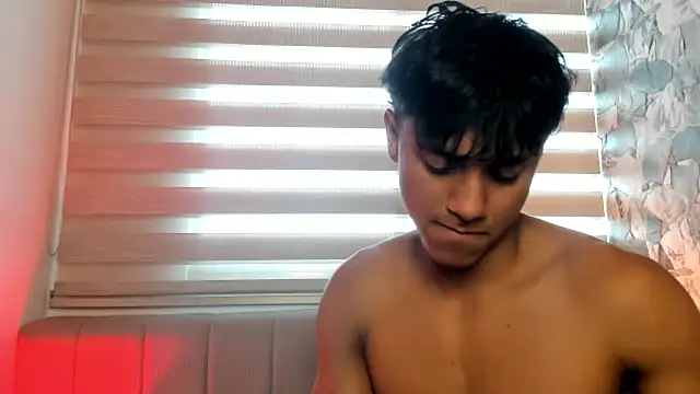 ZYZZ1312 online show from 03/07/26, 08:47