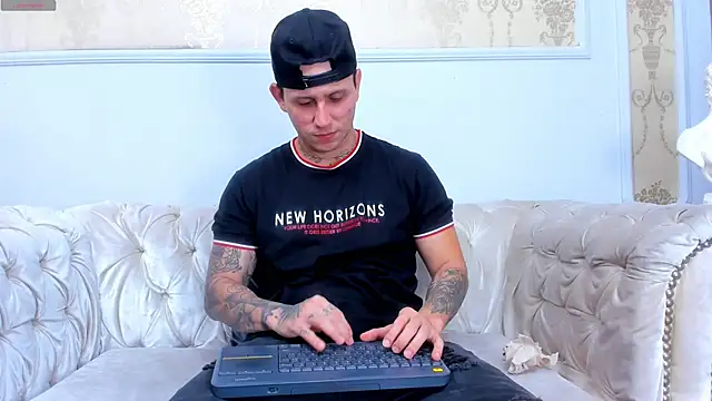 Snapshot of Scott_Clark chatting on 12/02/25, 11:01 Scott Clark online show from 12/02/25, 11:01