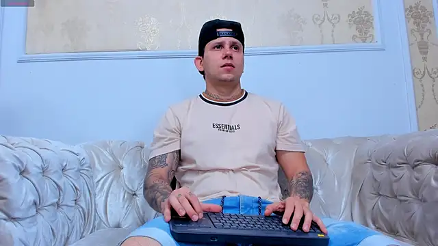 Snapshot of Scott_Clark chatting on 12/16/25, 10:52 Scott Clark online show from 12/16/25, 10:52