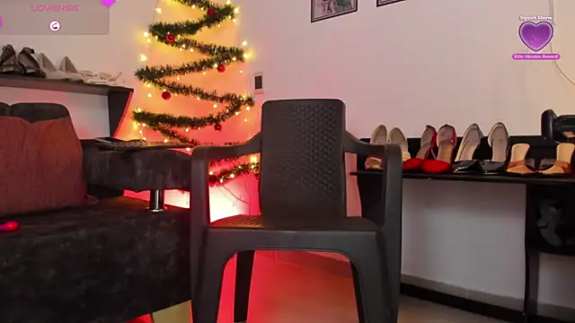 valery 14  online show from 11/20/25, 07:14