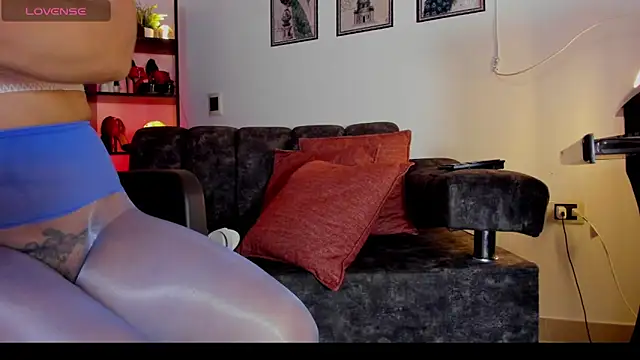 valery 14  online show from 04/18/26, 07:58