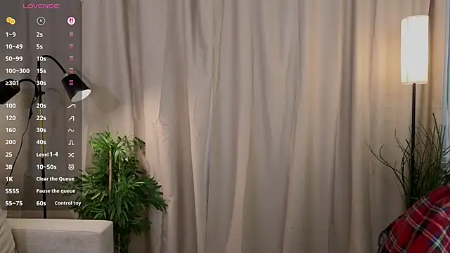 lisabaus online show from 09/27/25, 07:14