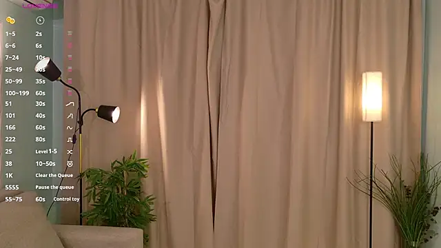 lisabaus online show from 11/21/25, 07:07