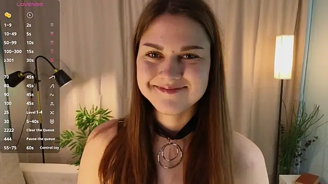 lisabaus online show from 09/23/25, 07:04