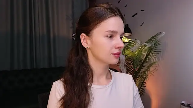 Olivia Farrell online show from 10/31/25, 12:46