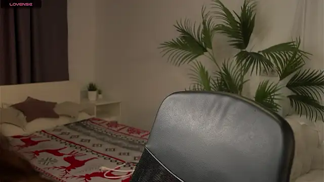 Olivia Farrell online show from 03/01/26, 01:33