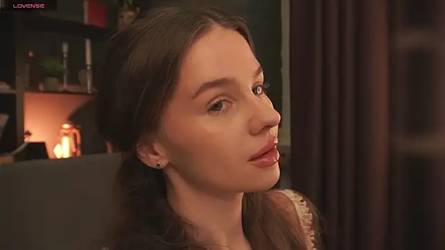 Olivia Farrell online show from 10/01/25, 12:53