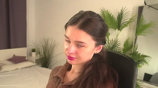 Olivia Farrell online show from 11/15/25, 12:53