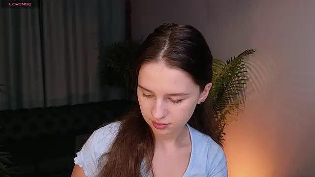 Olivia Farrell online show from 10/08/25, 12:50