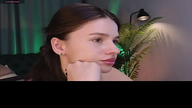 Olivia Farrell online show from 10/20/25, 12:49