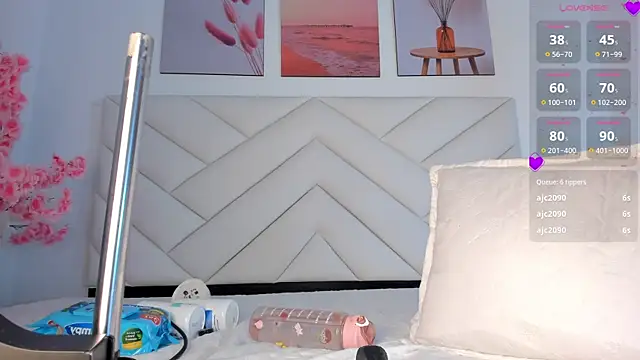 Sarita  Gomez online show from 04/07/26, 02:13