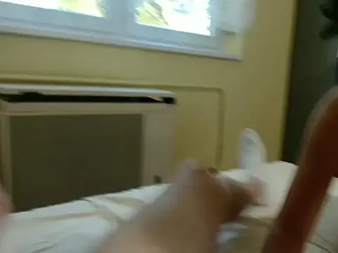 MyLittleRiceBunny online show from 10/23/25, 01:43