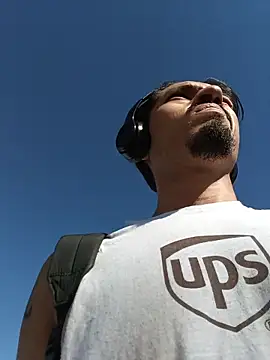 mrredcorn online show from 10/27/25, 04:08