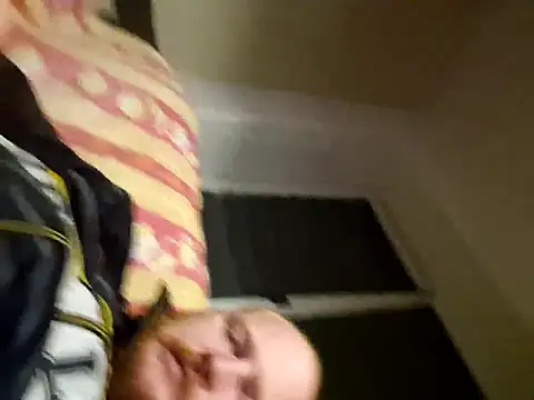 svenni2525 online show from 11/26/25, 09:59