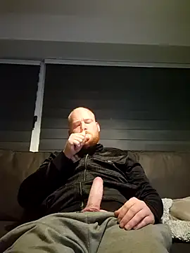 svenni2525 online show from 11/11/25, 12:16