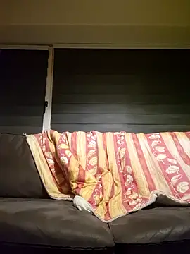 svenni2525 online show from 10/23/25, 01:26