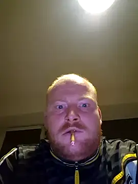 svenni2525 online show from 10/09/25, 10:32