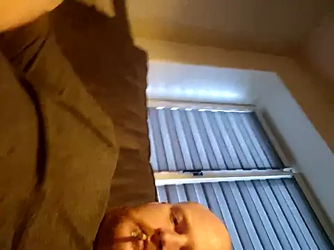 svenni2525 online show from 11/15/25, 08:07