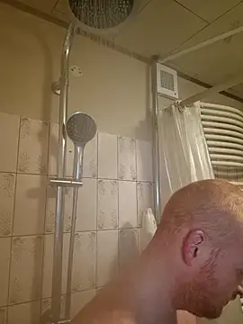 svenni2525 online show from 11/02/25, 12:10