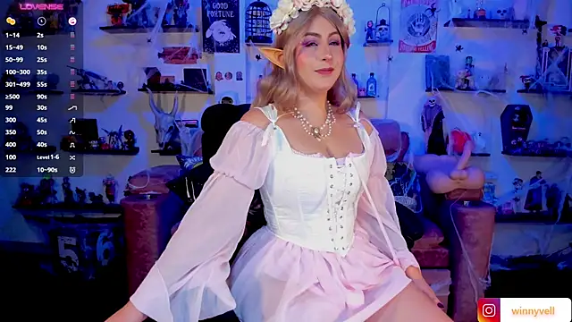 winnylove1 online show from 10/30/25, 10:17