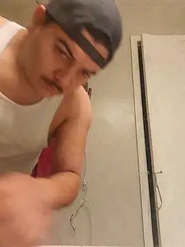 Snapshot of Biglou97 chatting on 01/15/26, 10:07 Biglou97 online show from 01/15/26, 10:07