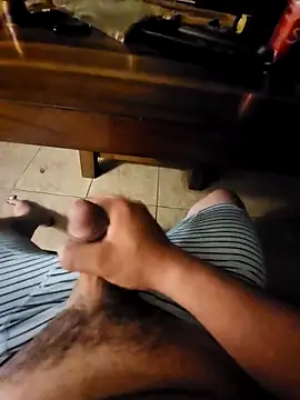 Snapshot of Biglou97 chatting on 04/09/26, 07:14 Biglou97 online show from 04/09/26, 07:14