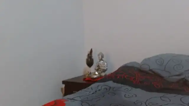 naiaratobon   online show from 02/14/26, 06:46