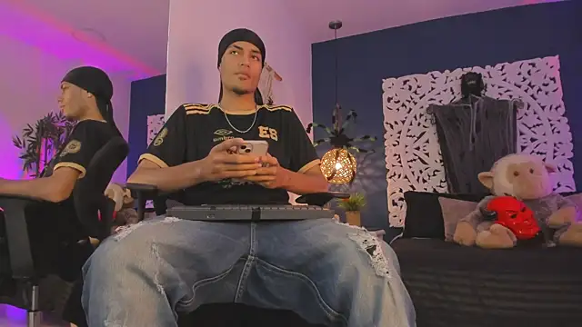 Adonis WB online show from 10/16/25, 08:06