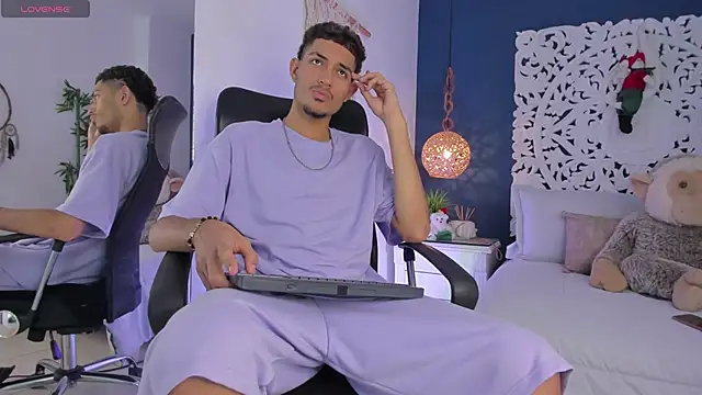 Adonis WB online show from 11/24/25, 10:10