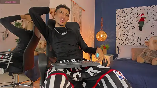 Adonis WB online show from 11/21/25, 01:59