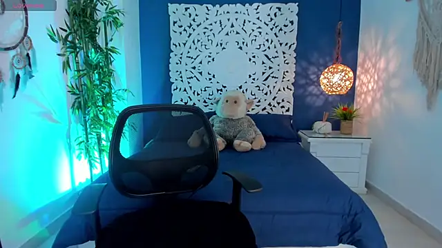 Adonis WB online show from 10/02/25, 08:34