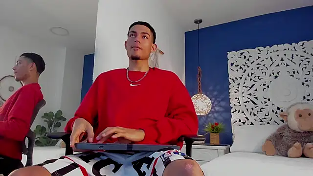 Adonis WB online show from 09/09/25, 04:49