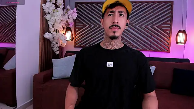 Donovan Desmond online show from 03/07/26, 03:35