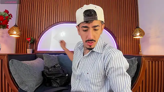 Donovan Desmond online show from 11/06/25, 07:51