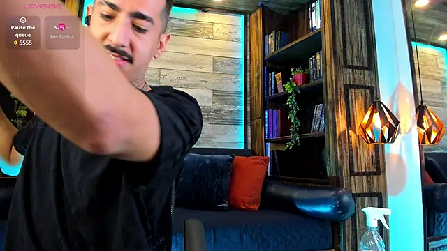 Donovan Desmond online show from 03/28/26, 07:48