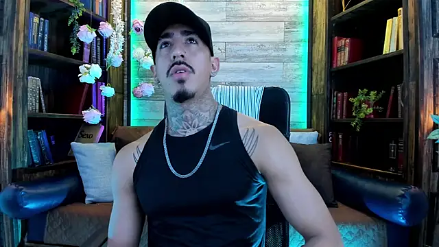 Snapshot of Donovan_Desmond chatting on 02/13/26, 03:39 Donovan Desmond online show from 02/13/26, 03:39