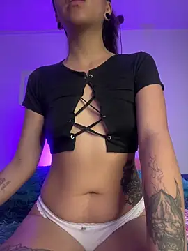 AlessiaSmith11 online show from 04/29/26, 03:11