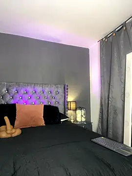 sofii escobar online show from 11/28/25, 05:51