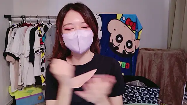 Azusa DoMybest online show from 04/24/26, 05:42
