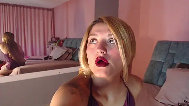 Camila Russoo online show from 01/14/26, 07:39