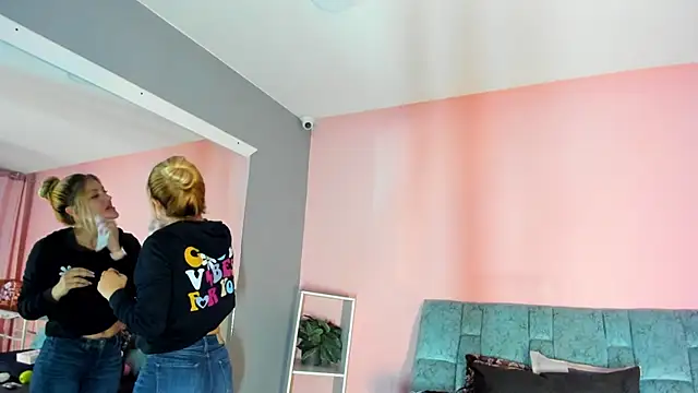 Camila Russoo online show from 01/31/26, 07:12