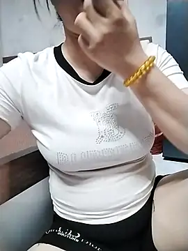 Mie rose online show from 04/09/26, 12:12