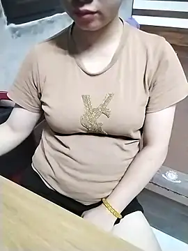 Mie rose online show from 04/15/26, 02:28